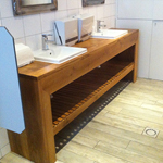 oud eiken badkamer meubel